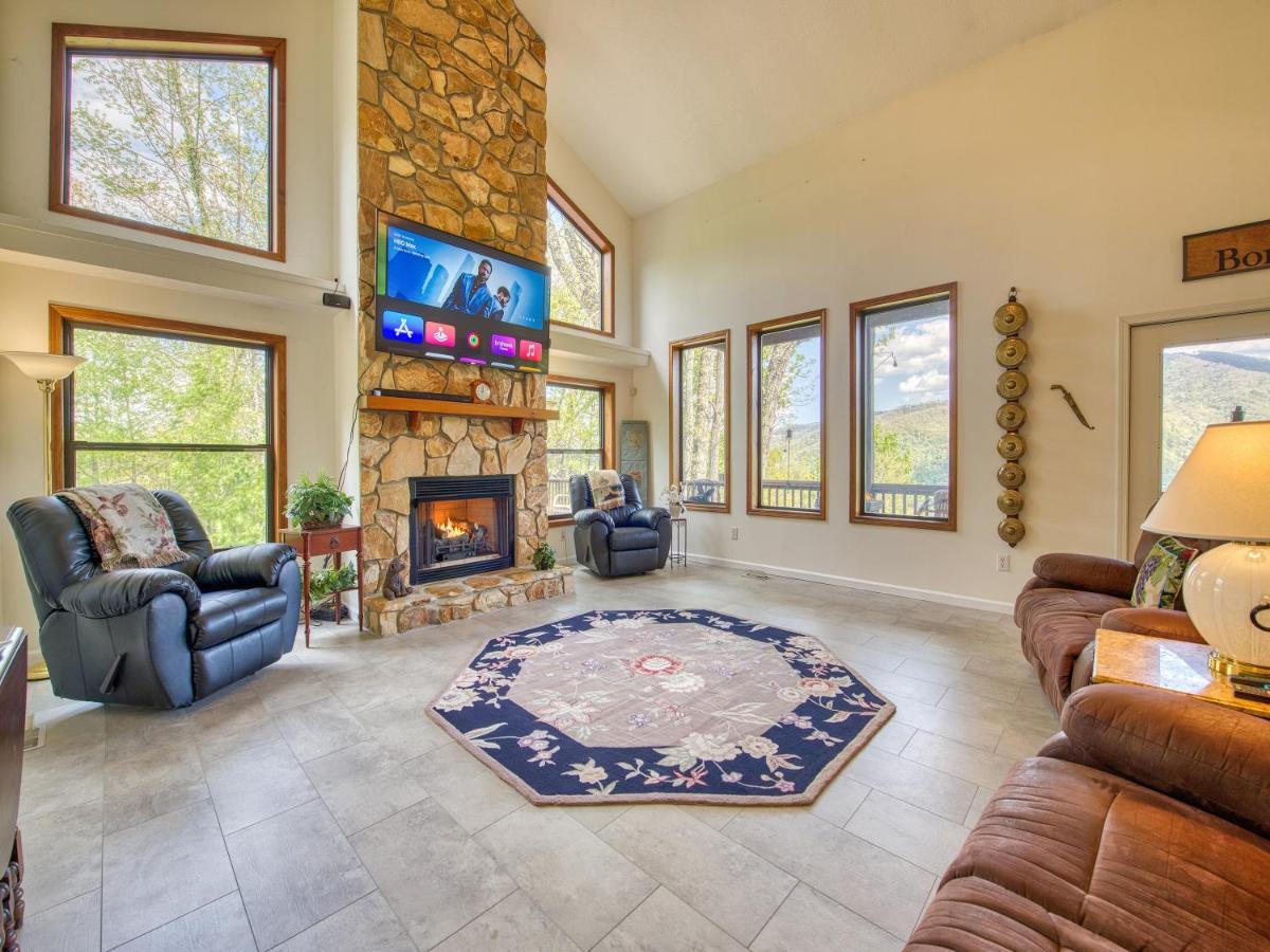 Bonnie View 21 - Amazing Smoky Mountain Retreat With Beautiful Scenic Views! Home Maggie Valley Buitenkant foto
