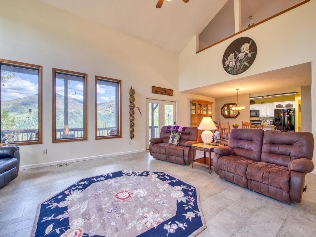 Bonnie View 21 - Amazing Smoky Mountain Retreat With Beautiful Scenic Views! Home Maggie Valley Buitenkant foto